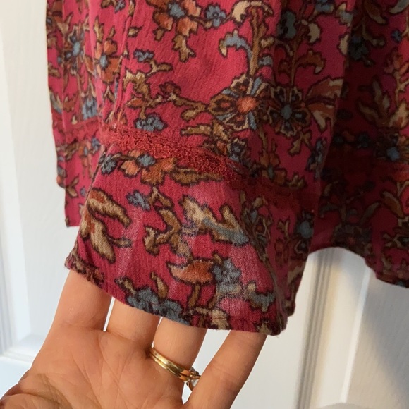 American Eagle Floral Sleeveless Top - Picture 3 of 6